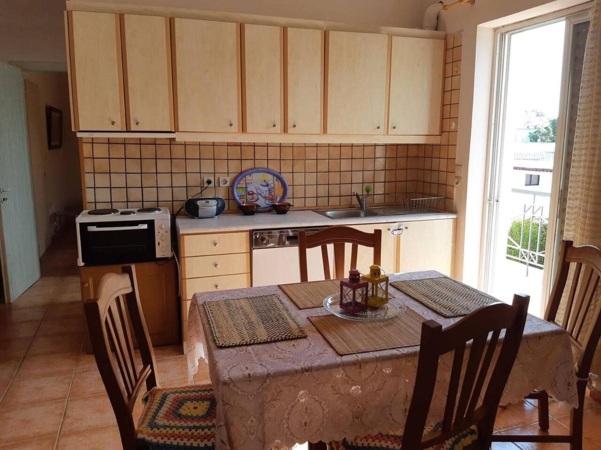 Cozy & Rustic Apartment สปาตา ภายนอก รูปภาพ
